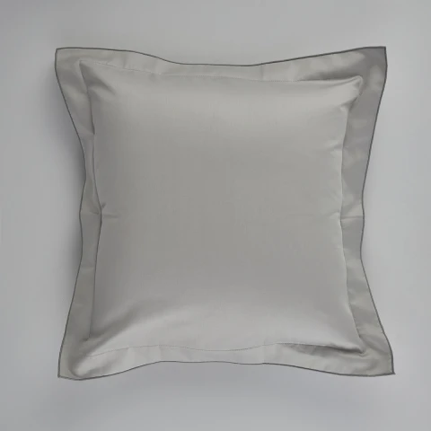 Poszewka na poduszkę Classic Satin Silver take a NAP