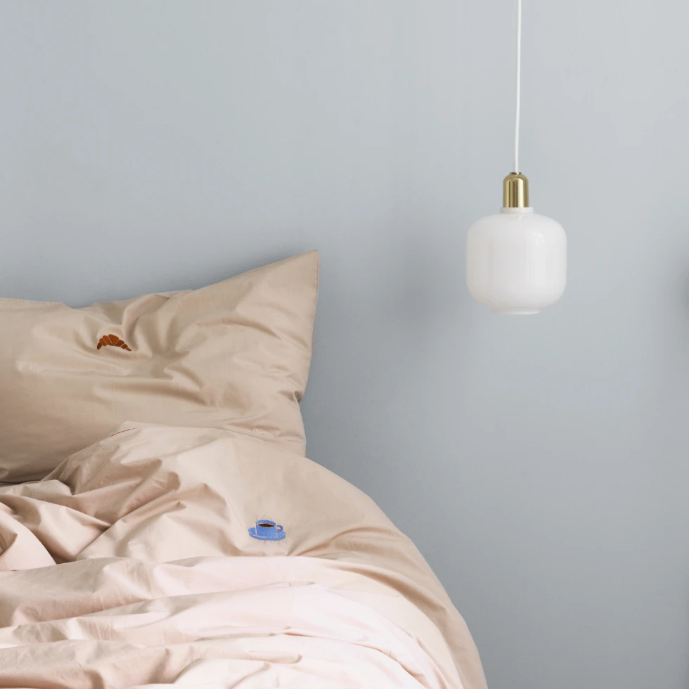 Lampa wisząca AMP Small Brass Normann Copenhagen