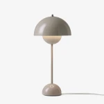 Lampa stołowa Flowerpot VP3 Grey Beige &Tradition