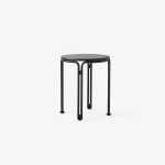 Stolik kawowy outdoorowy Thorvald SC102 40cm Warm black &Tradition